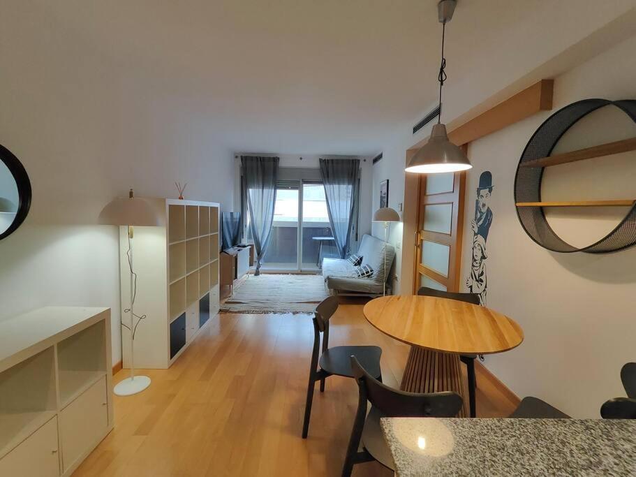 Cozy Apartment Forum Beach Sant Adria de Besos Exterior photo